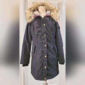 1 Madison Expedition winter coat. Size: S